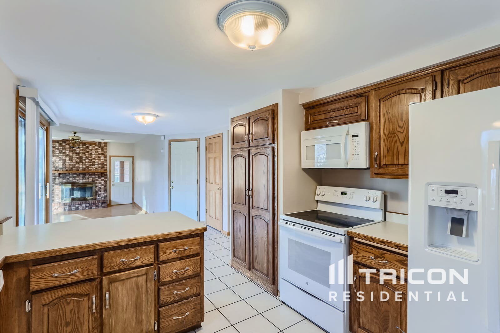 Building Photo - 4845 Orleans Ln N