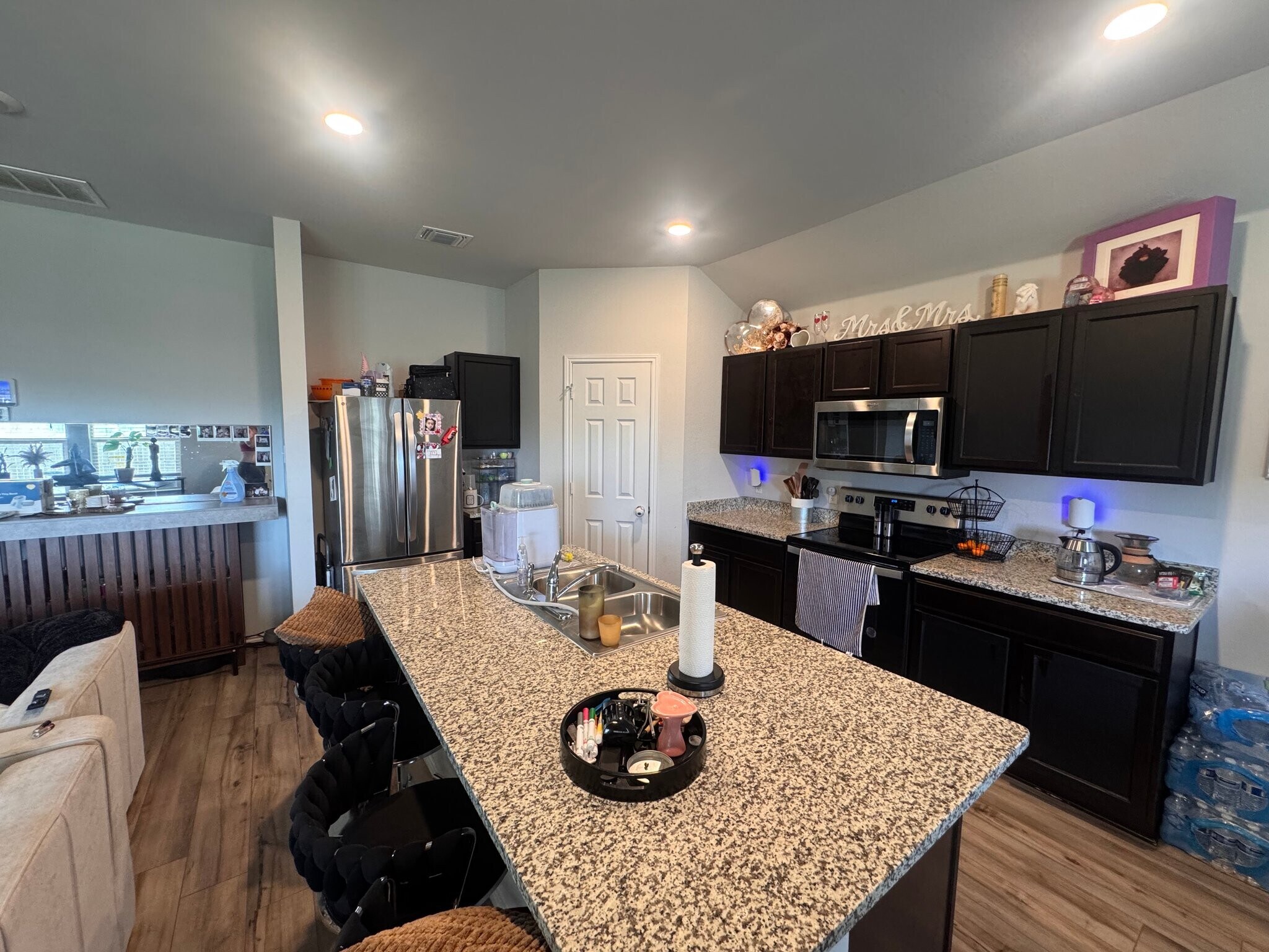 Building Photo - 642 Wyatt Wy