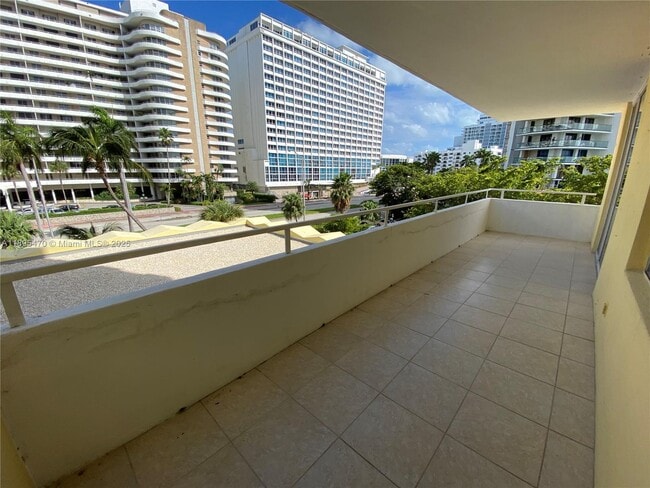 Building Photo - 5600 Collins Ave