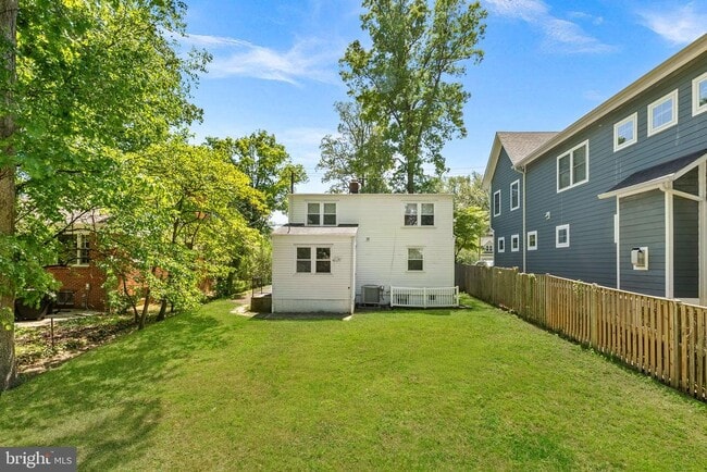 Building Photo - 3103 Plyers Mill Rd
