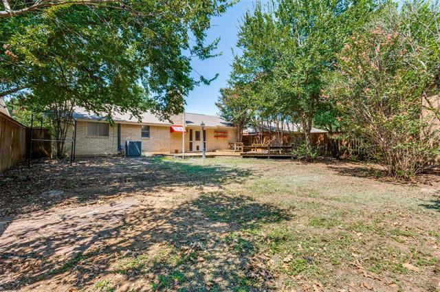 Building Photo - 1311 Willowbrook St