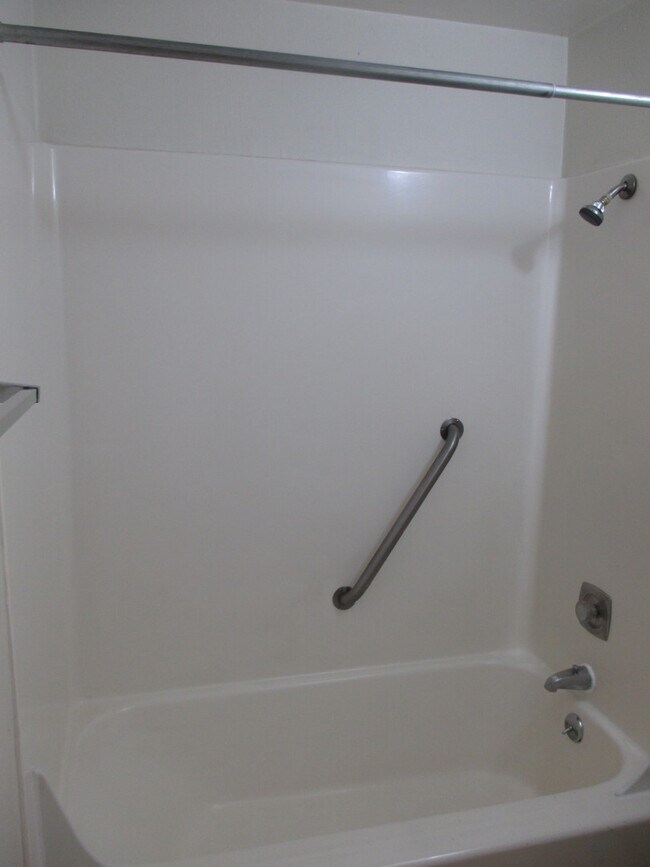 Building Photo - Two Bedroom Apartment by Bush Park