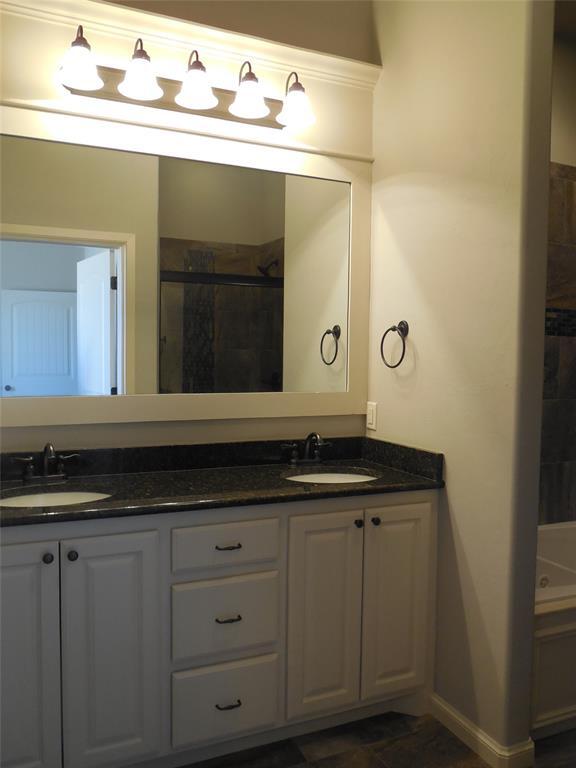 Building Photo - 3328 Enclave Ln