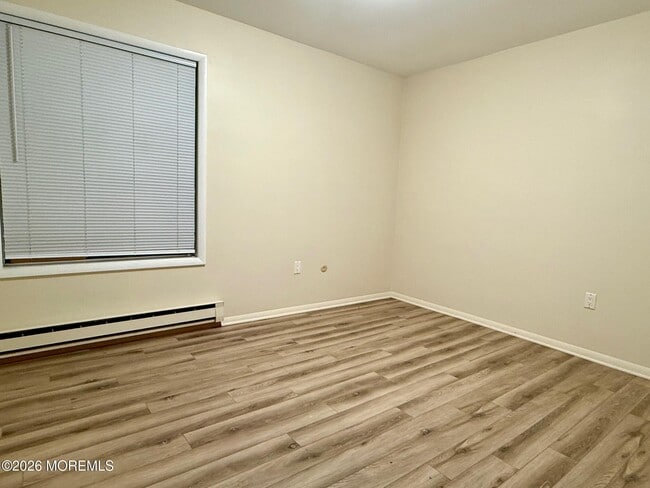 Building Photo - 169 Amberly Dr