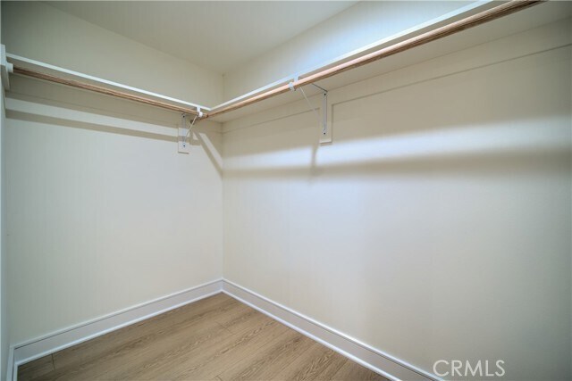 Building Photo - 803 E 84th Pl