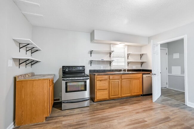 Building Photo - 2408 Blackiston Mill Rd