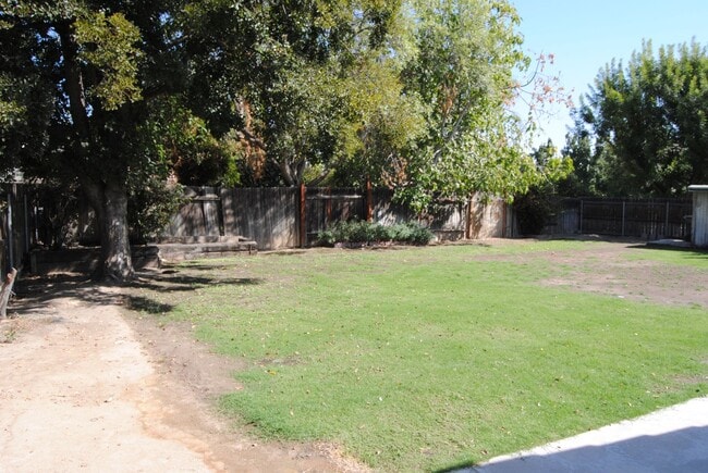 Building Photo - 9400 Huntsman Oak Ct