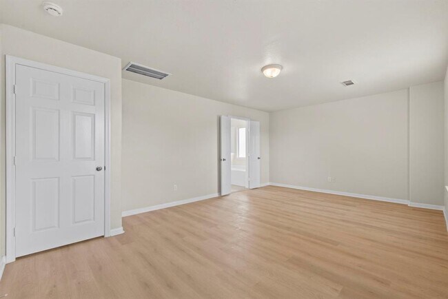 Building Photo - 13935 Maleewan Ln