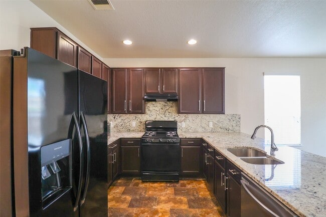 Building Photo - 10638 Dawn Pine Forest Trail