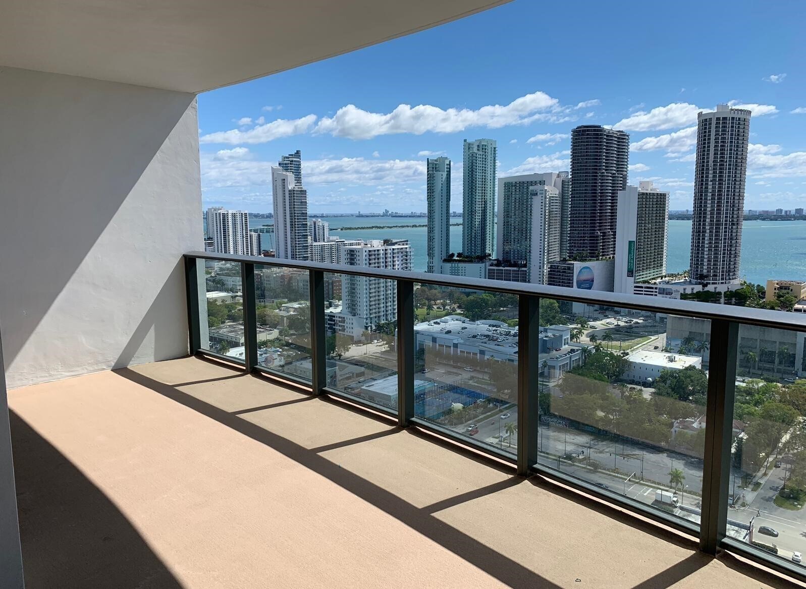 Building Photo - 1600 NE 1st Ave