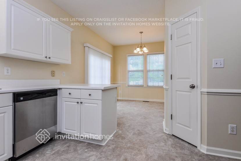 Building Photo - 508 Zircon Ln