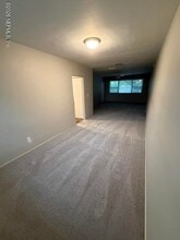 Building Photo - 2117 Spring Park Rd