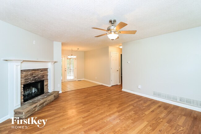 Building Photo - 112 Pleasant Way