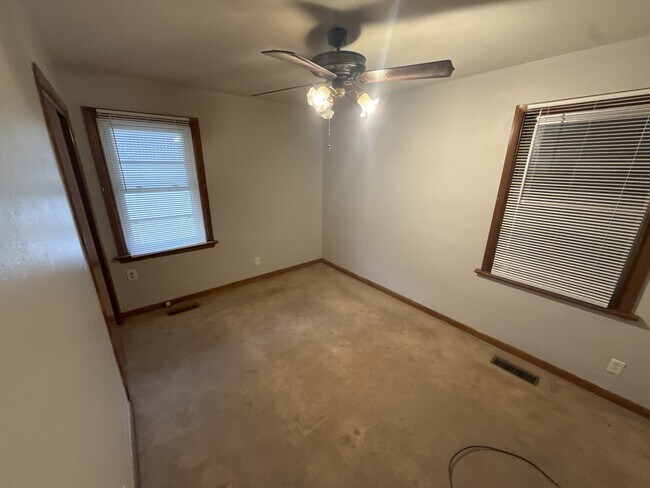 Building Photo - 223 Wiegel Dr