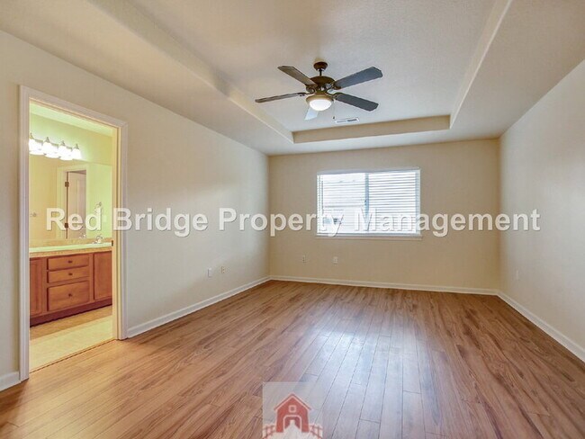 Building Photo - 14286 Russ Wilcox Way
