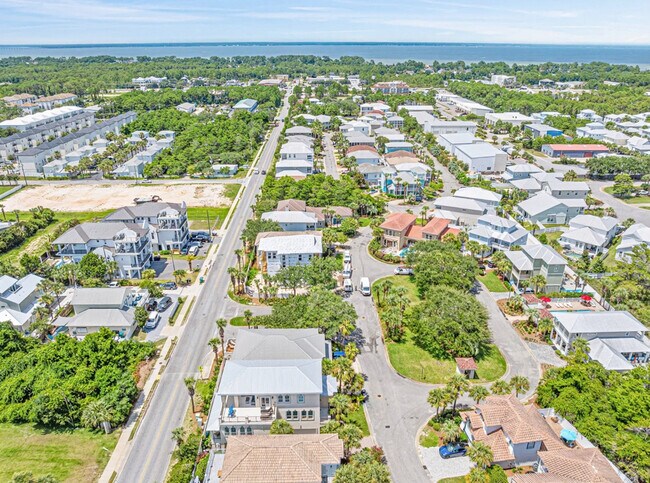 Building Photo - 20 St Francis Dr S