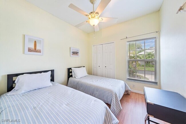 Building Photo - 10726 Parrot Cove Cir