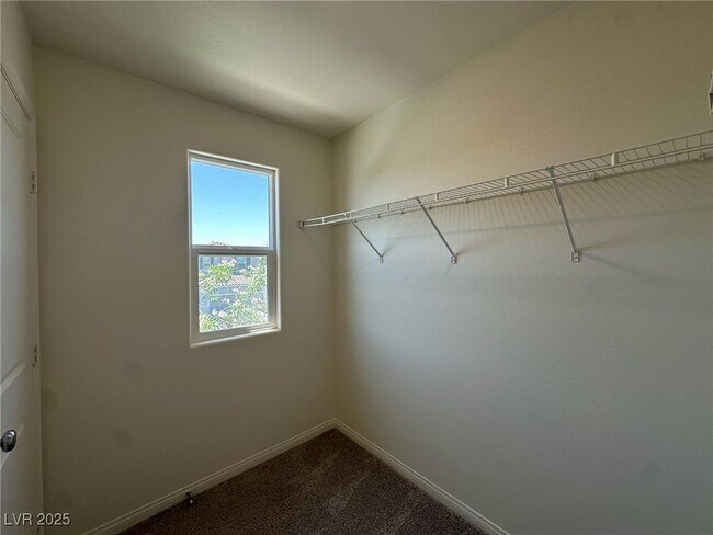 Building Photo - 6988 Sylmar Ave