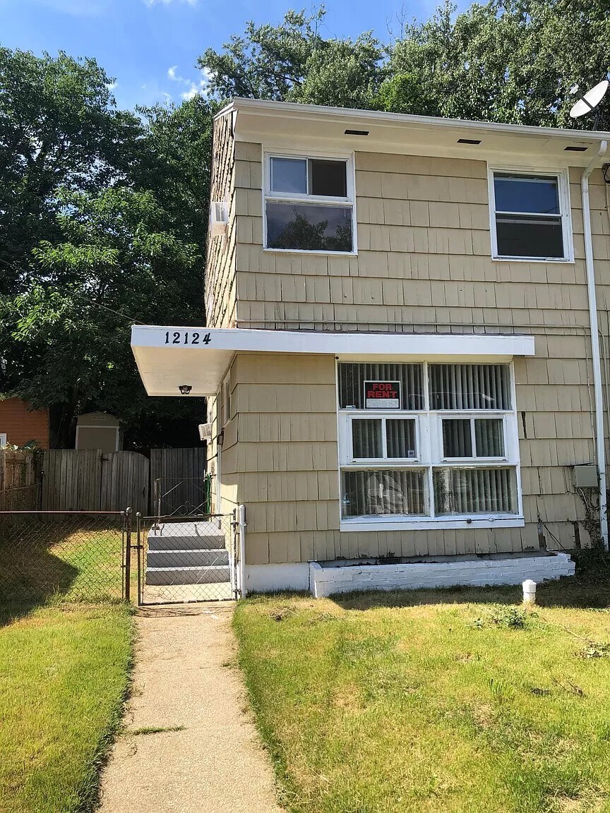 Building Photo - 12124 Bluhill Rd