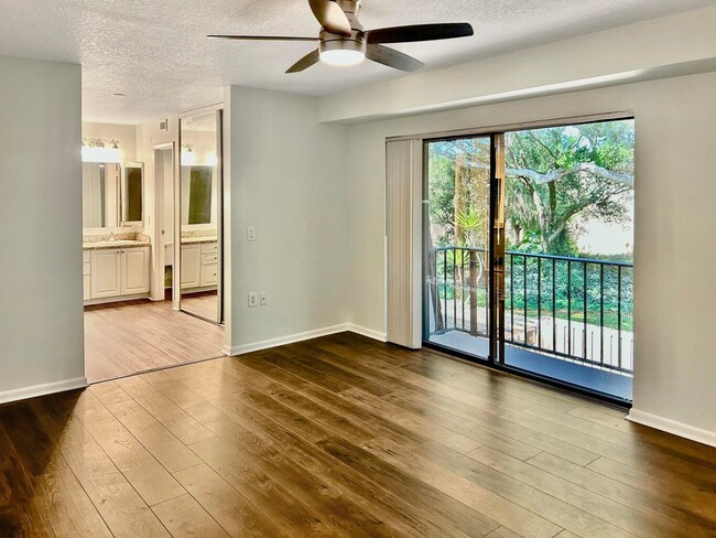 Building Photo - 405 4th Ln