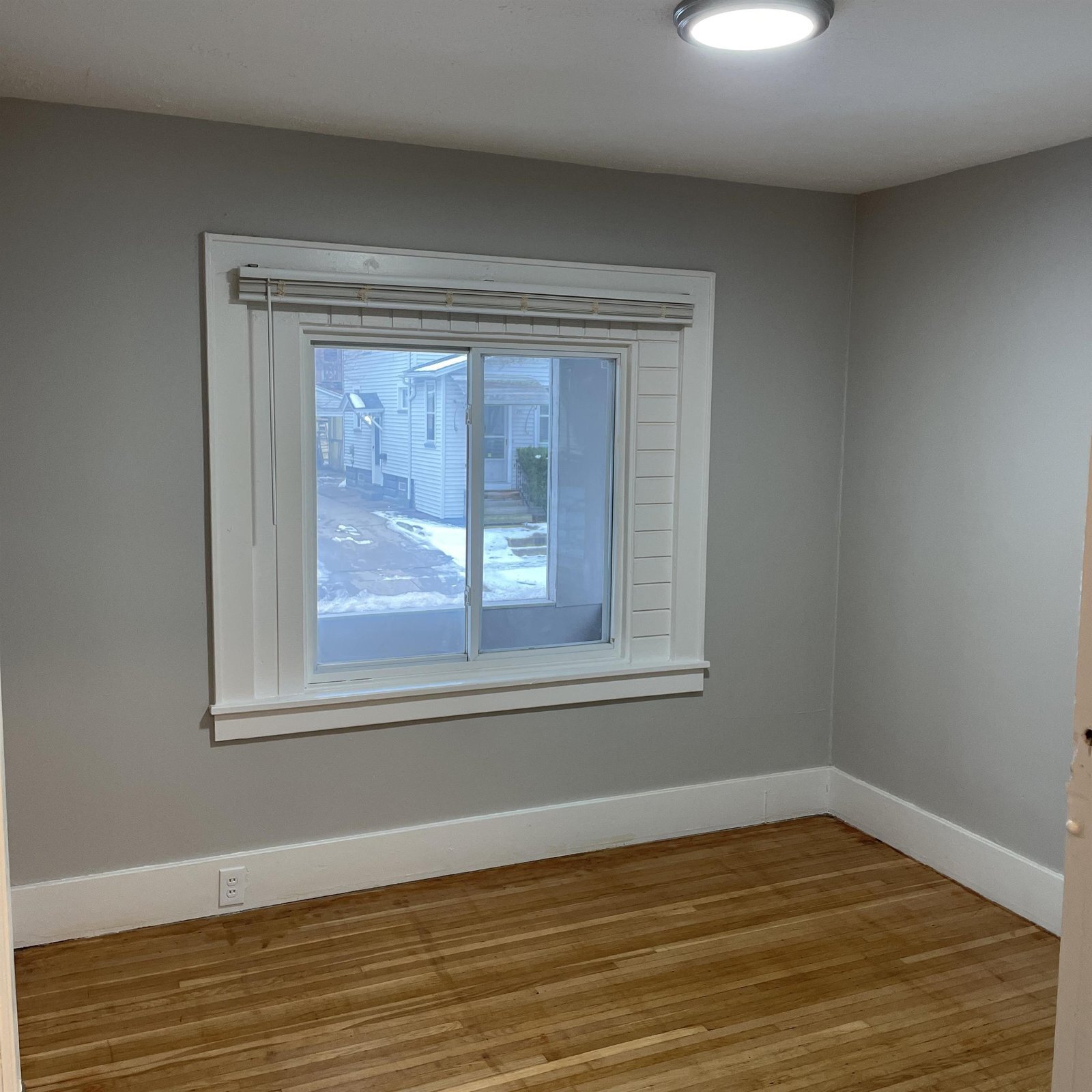 Building Photo - 378 Roycroft Dr