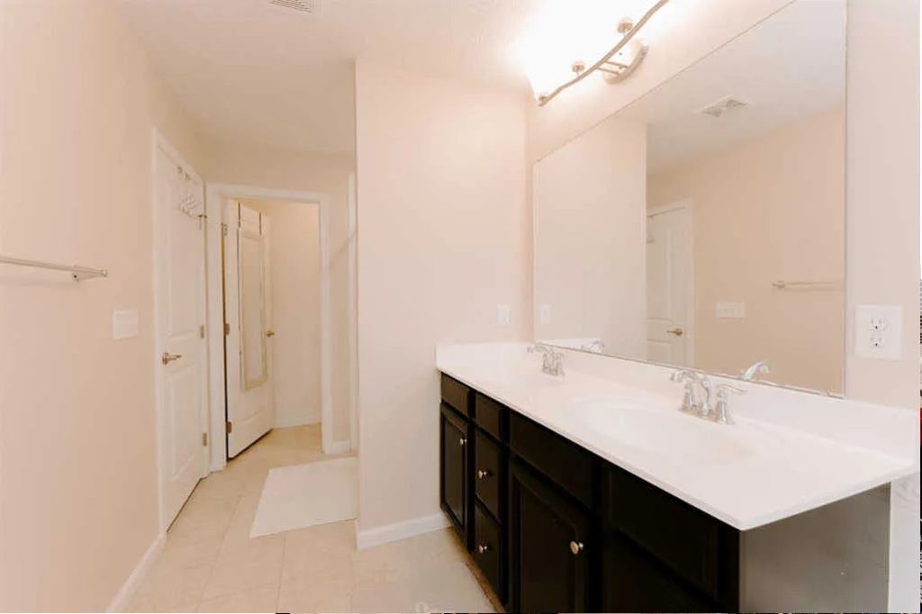 Building Photo - 3297 Cres Falls Way