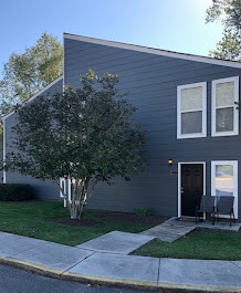 Building Photo - Alpine Villas