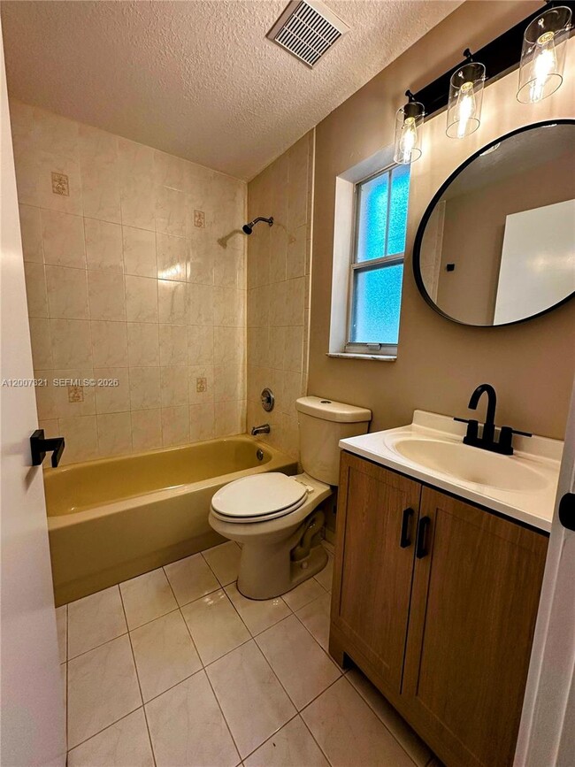 Building Photo - 8445 NW 140th Terrace