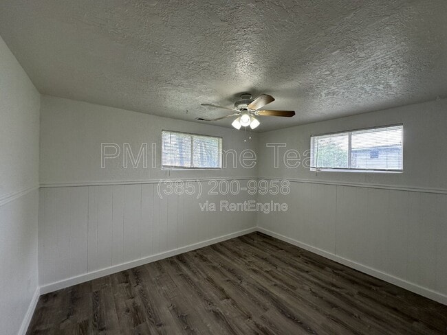 Building Photo - 256 9th St