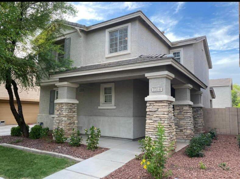 Primary Photo - 2316 E Wayland Dr