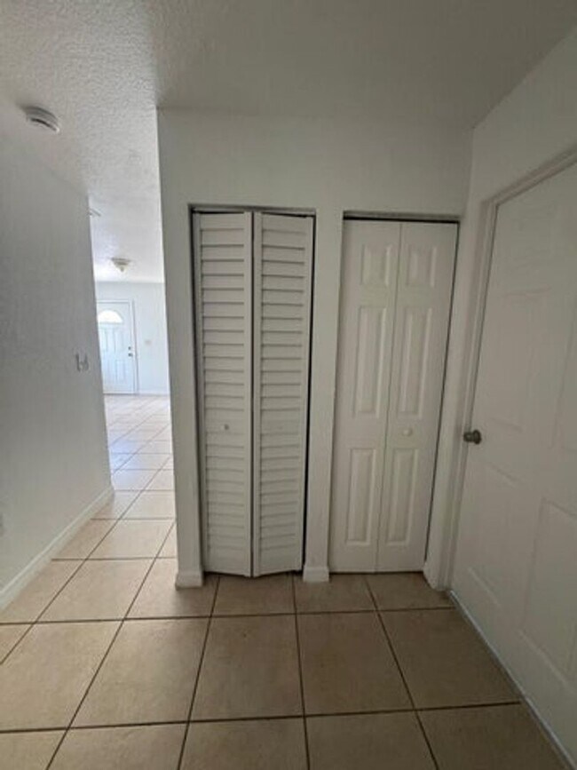 Building Photo - 240 NW 56th St