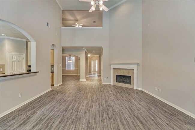 Building Photo - 7 Raindance Ct