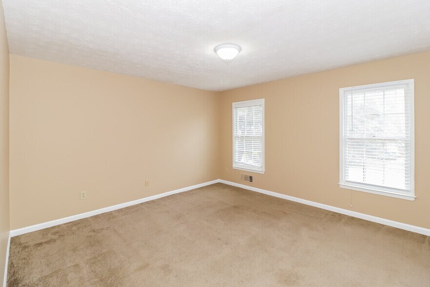 Building Photo - 1551 Willow Creek Ct