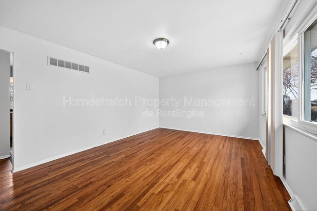 Building Photo - 10412 Gardo Ct