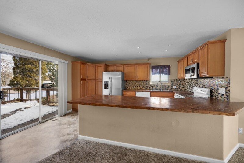 Building Photo - 2165 Broadmoor Rd Cir