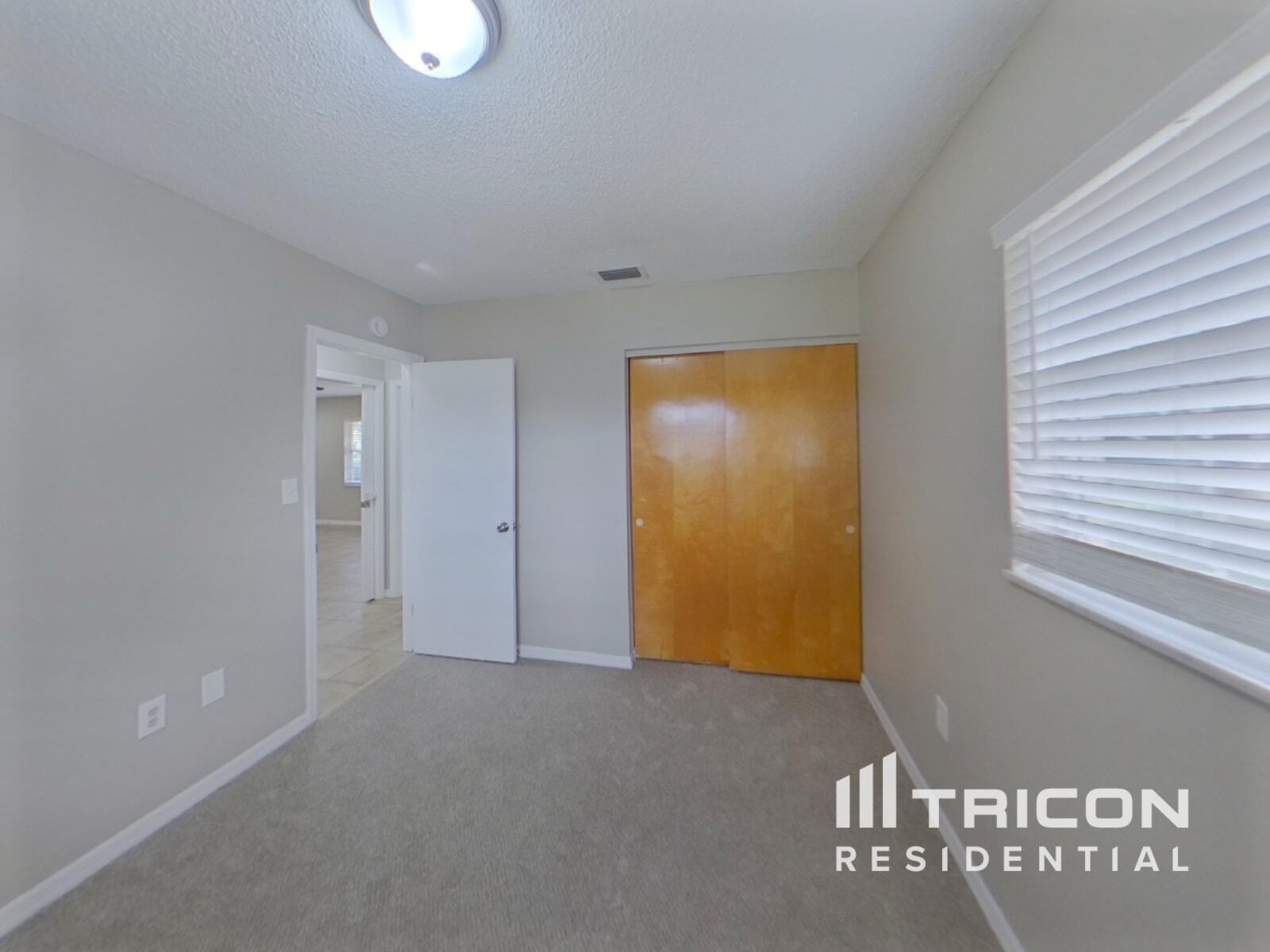 Building Photo - 10811 La Vista Loop