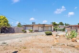 Building Photo - ADORABLE 1 BEDROOM 1 BATH IN HESPERIA