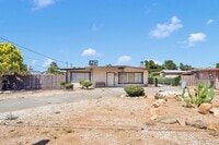 Building Photo - ADORABLE 1 BEDROOM 1 BATH IN HESPERIA