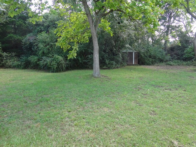 Building Photo - Midlothian - Brick Ranch with 2 full baths!
