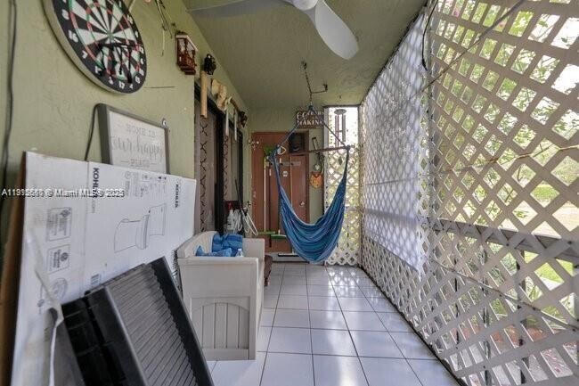 Building Photo - 9912 Hammocks Blvd