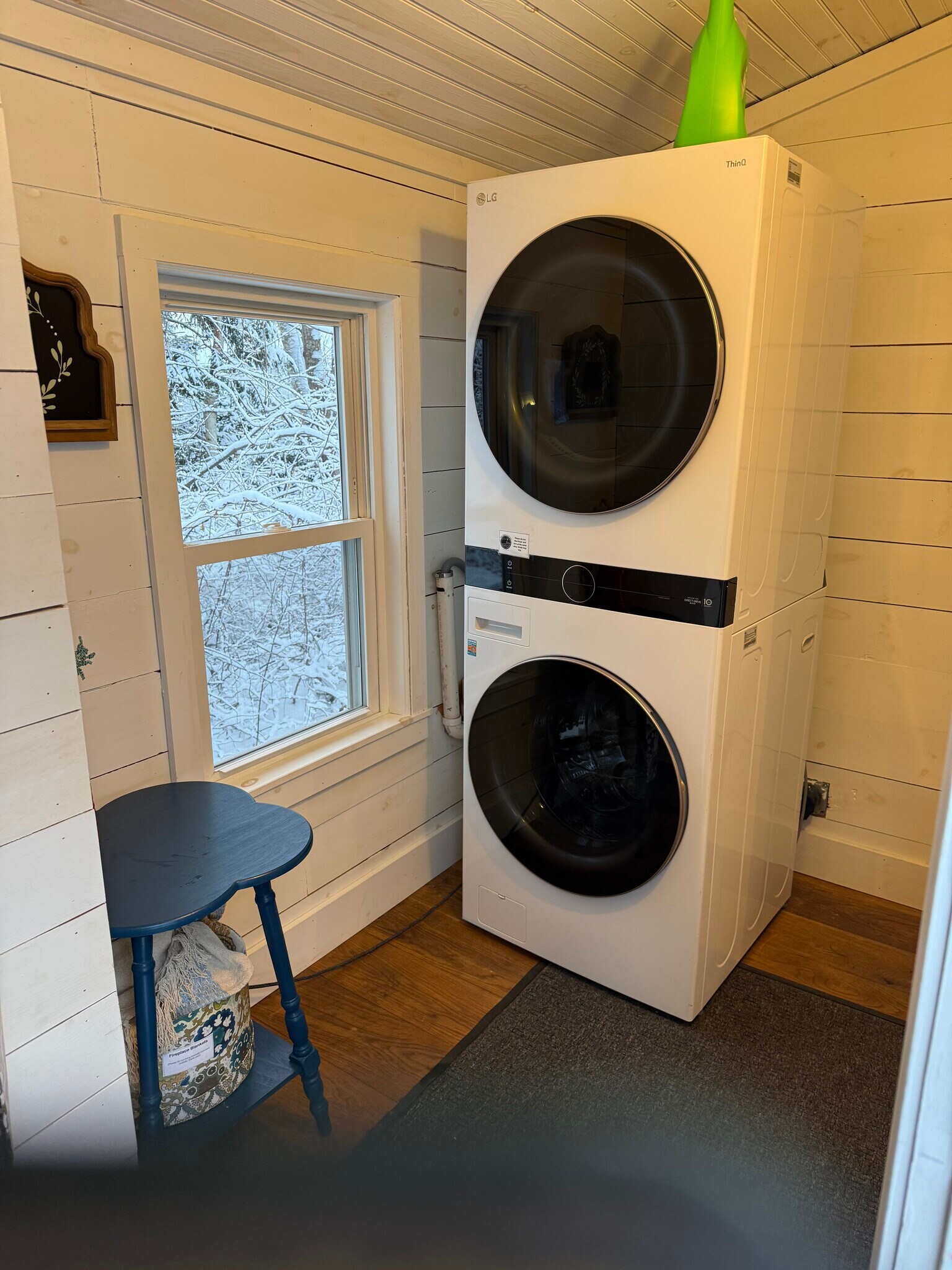 Building Photo - 19 Ferry Ln