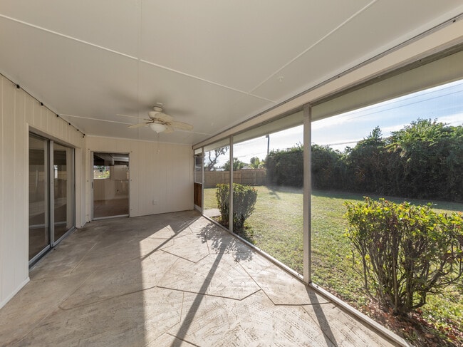 Building Photo - 438 Clover Rd