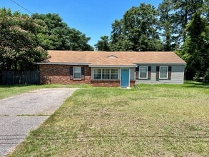 Building Photo - 320 Ray Ave