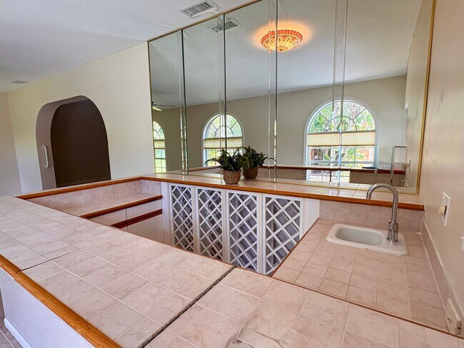 Building Photo - 3/2/2 POOL home in Stuart on 3/4 acre--NO HOA!