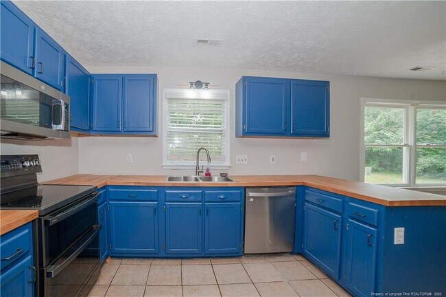 Building Photo - 6126 NC-20