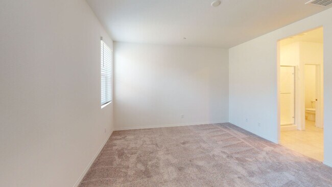 Building Photo - 15166 Horizon St