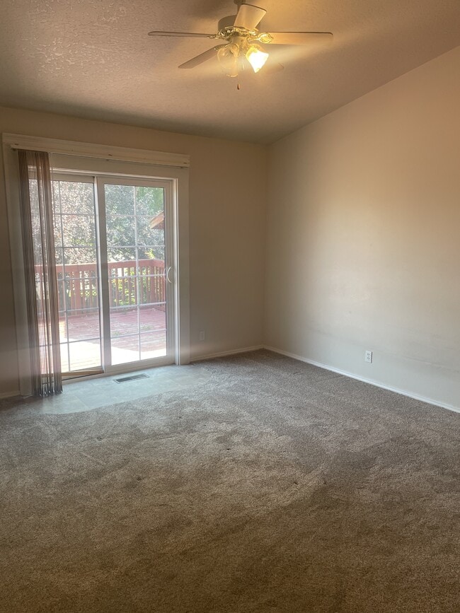 Building Photo - 518 Cornwall Way