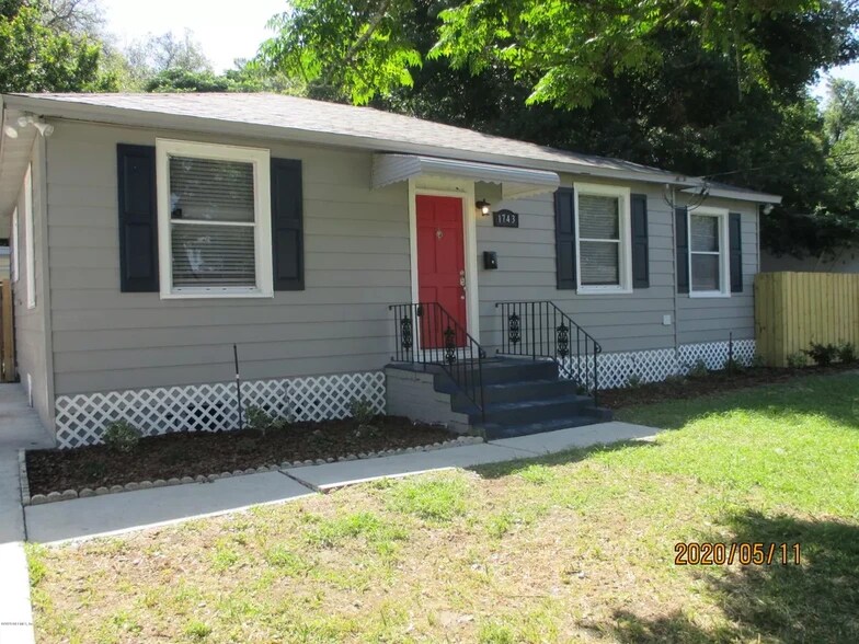 Front of the home - 1743 Mayfair Rd