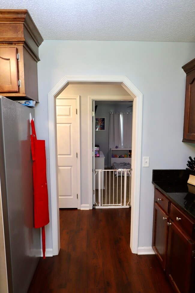 Building Photo - 4370 Excursion Dr