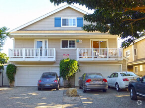 Building Photo - 6533 El Nido Ln